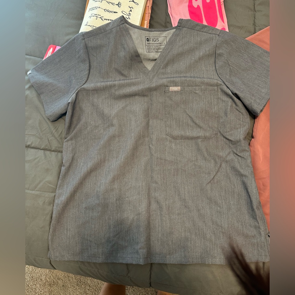 Figs Charcoal Scrub Top